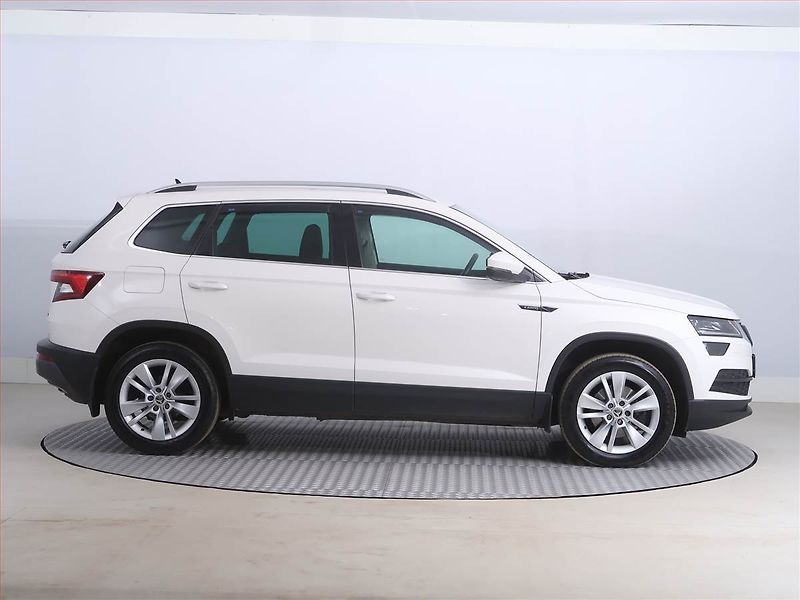 Škoda Karoq (2018) Style 1.5 TSI, Automat - fotka 6 z 24