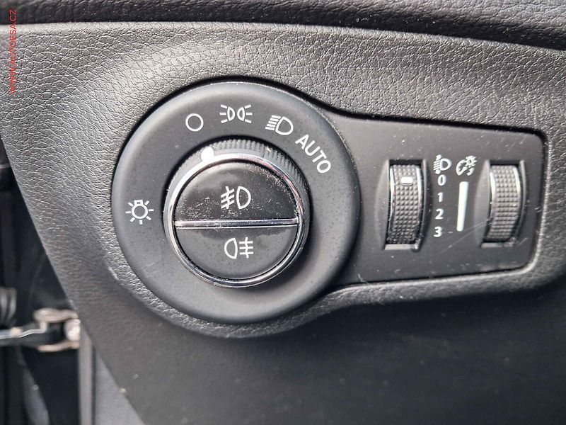 Jeep Compass (2018) 1.4 MultiAir 4x4, Limited, AT - fotka 18 z 22
