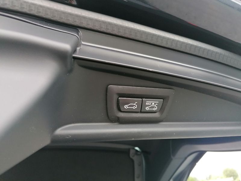 BMW Řada 5 (2014) GT 530d xDrive M-paket - fotka 35 z 40