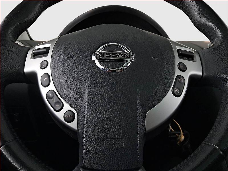 Nissan Qashqai (2013) 1.6, Serv.kniha, Navi - fotka 15 z 16