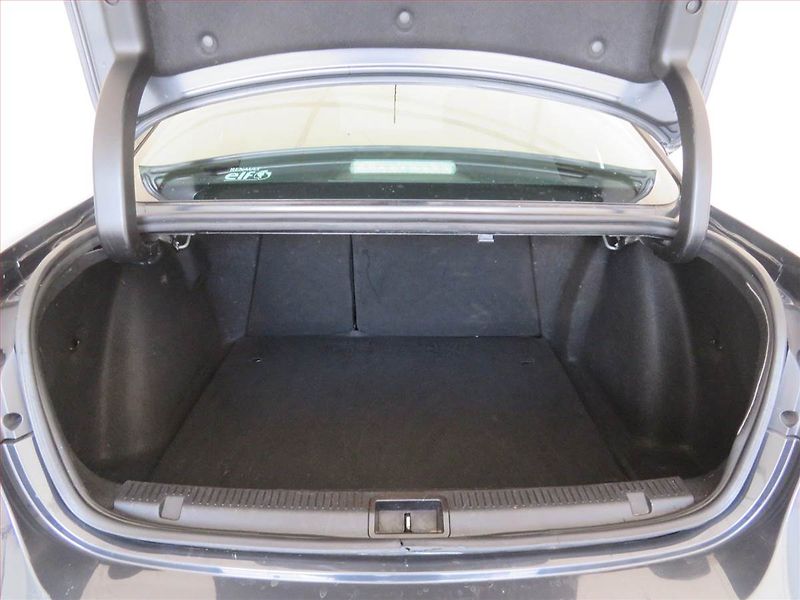 Renault Fluence (2010) 1.6 16V, Tempomat - fotka 13 z 15