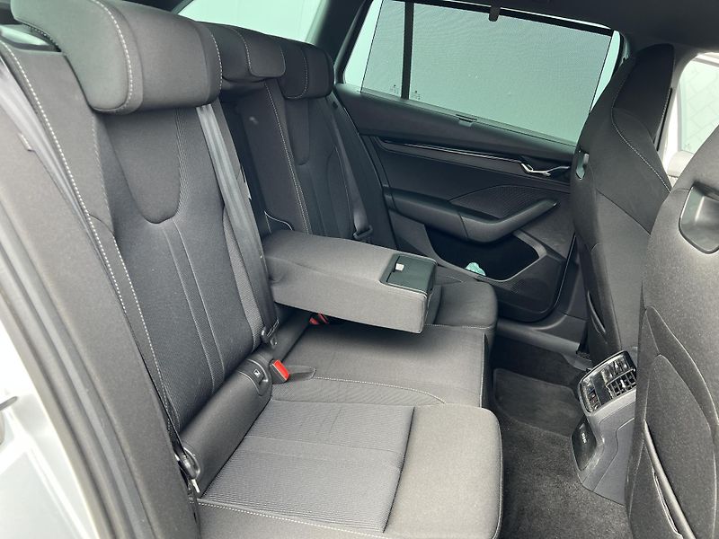 Škoda Octavia (2023) 2,0TDi 110kW SPORTLINE DSG - fotka 31 z 37
