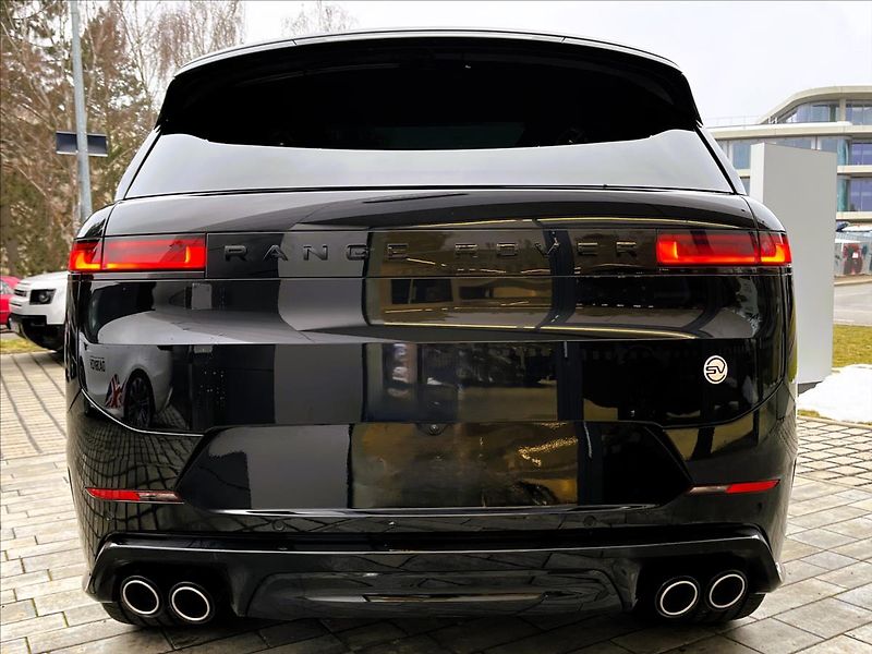 Land Rover Range Rover Sport (2026) 4,4 SV BLACK EDITION P635 - fotka 5 z 55