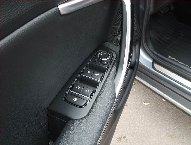 Kia XCeed (2023) Gold 1.5 T-GDI - fotka 17 z 20