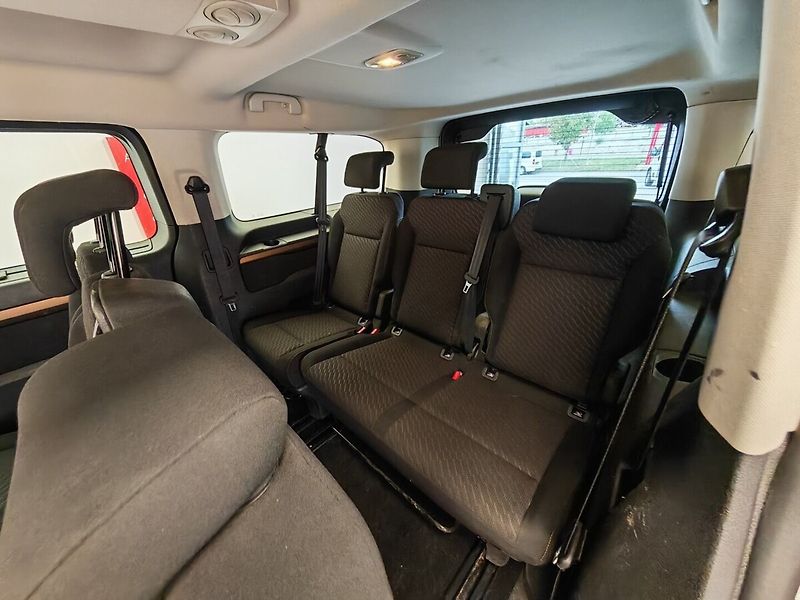 Toyota ProAce Verso Family Comfort - fotka 14 z 33