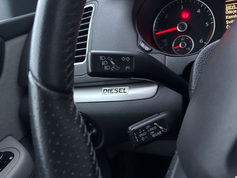 Seat Alhambra 2.0TDi-103kW/STYLE/7MÍST/MAN6/ - fotka 31 z 48