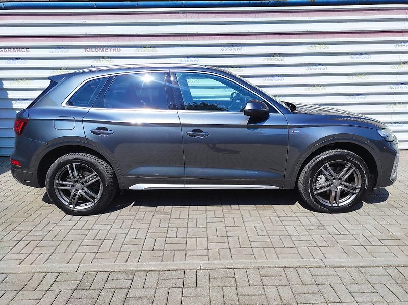 Audi Q5 2,0TDi 40 150kW,4x4,S-Line, ČR - fotka 5 z 64