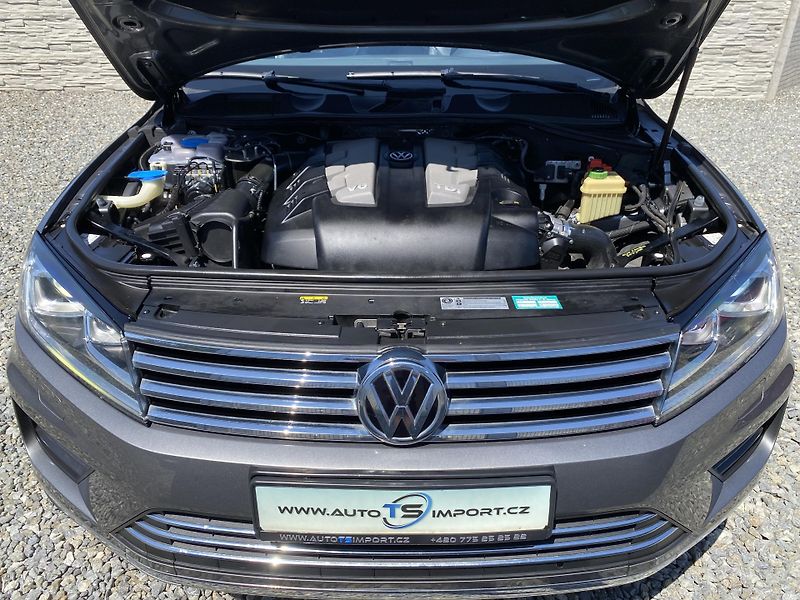 Volkswagen Touareg 3.0TDi 4x4 FL 2017 ELEGANCE 1A - fotka 81 z 176