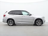 BMW X5 3,0 M50d 280kW CZ - náhled 8
