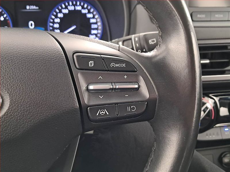 Hyundai Kona (2021) 1.0 T-GDI, Serv.kniha - fotka 17 z 19