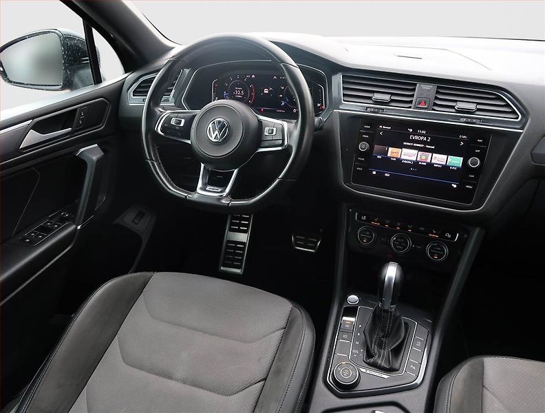 Volkswagen Tiguan Allspace (2019) R-Line 2.0 TSI - fotka 7 z 25
