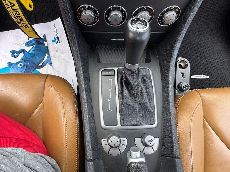 Mercedes-Benz SLK (2010) 3.0 AUTOMAT - fotka 20 z 29