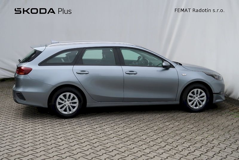 Kia Ceed (2022) Sportswagon 1,0 T-GDI/88 kW - fotka 3 z 29