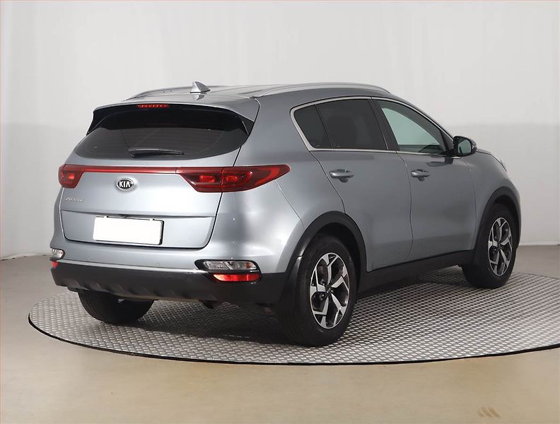 Kia Sportage (2020) 1.6 T-GDI, Automat, Serv.kniha - fotka 5 z 24