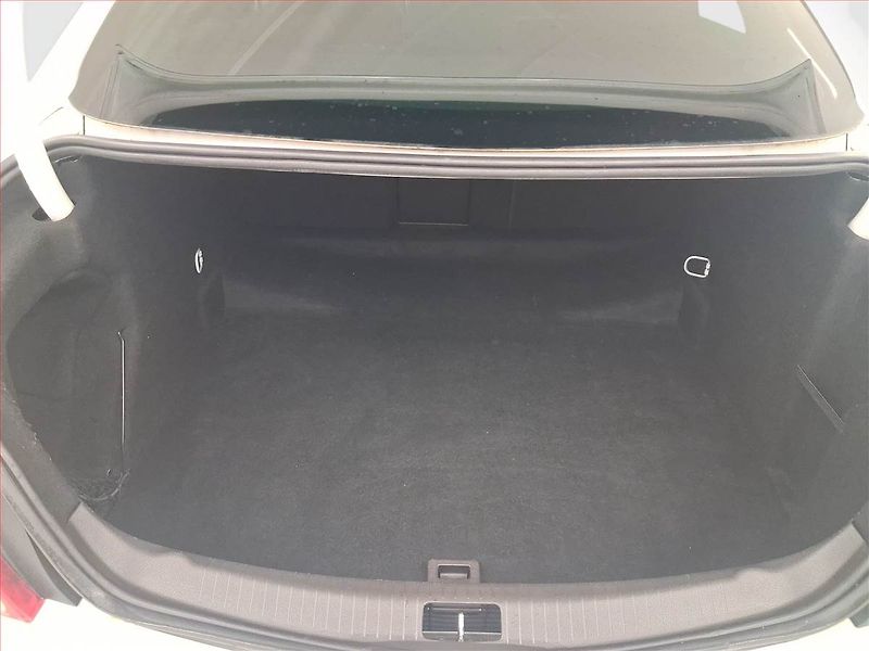 Opel Insignia (2011) 2.0 CDTI, Tempomat - fotka 14 z 16