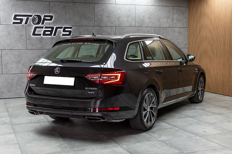 Škoda Superb 2.0 TSI 206kW L&K 4x4*TAŽNÉ*ČR - fotka 6 z 48