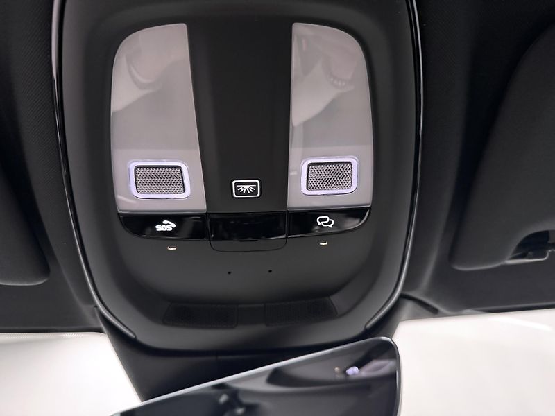 Volvo V60 (2026) T6 AWD Plug-in DARK PLUS - fotka 18 z 25