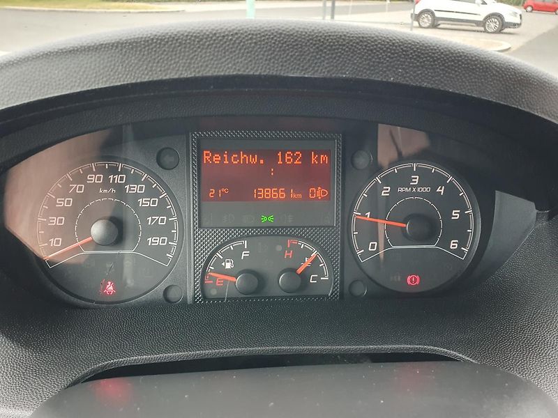 Peugeot Boxer (2016) 120kw, 9 míst, DPH,  SPLÁTKY  - fotka 13 z 26