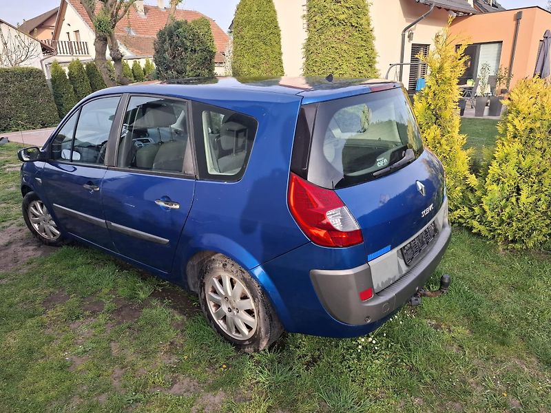 Renault Grand Scénic (2009) - fotka 5 z 8