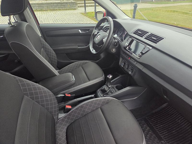 Škoda Fabia (2021) 1.0 TSI 70 kW, 125 let, CZ,DPH - fotka 12 z 25