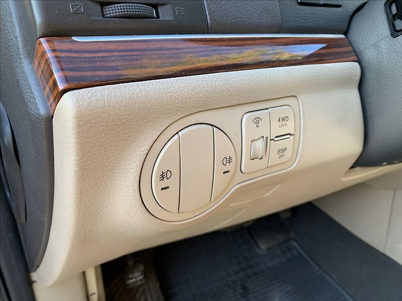 Hyundai ix55 3,0 CRDi AUTOMAT,7.MÍST,ČR - fotka 16 z 21