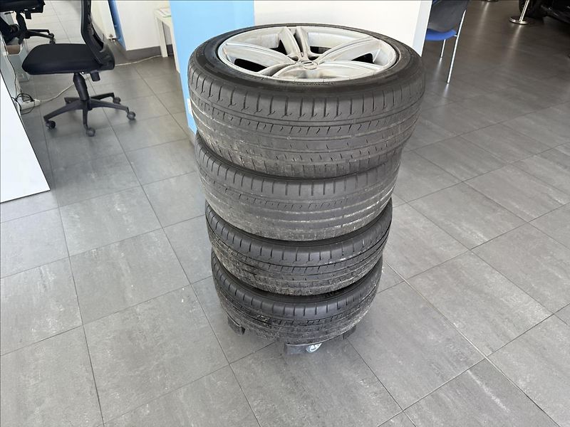 Volvo S90 2,0   173 kW,D5,4x4 - fotka 33 z 33