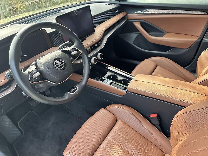 Škoda Superb (2024) 2.0 TDI 4x4 DSG L&K - fotka 7 z 33