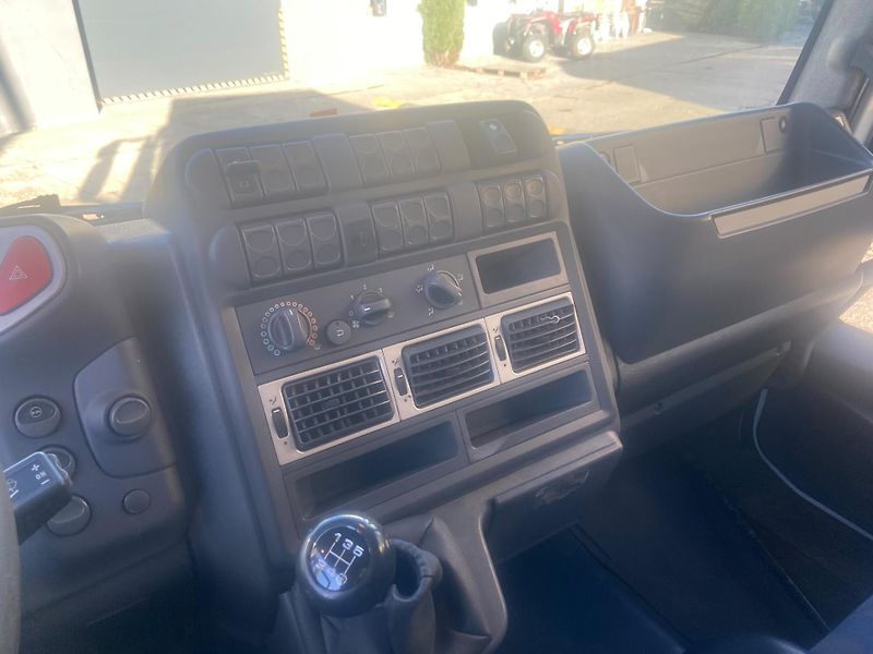 Iveco Eurocargo (2007) 75E18, Euro 4, čelo - fotka 18 z 20