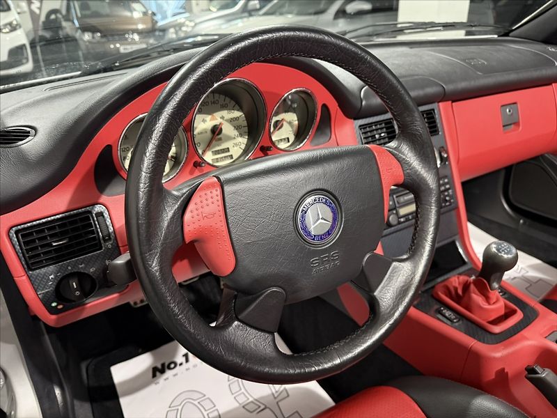 Mercedes-Benz SLK 2,0   200 15.000KM RARITA TOP - fotka 8 z 29