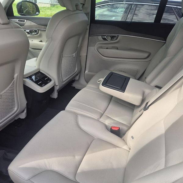 Volvo XC90 (2023) - fotka 10 z 18