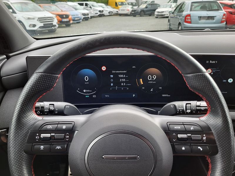Hyundai Tucson 1.6 T-GDI 118kW DCT 4x4 N-Line - fotka 10 z 47