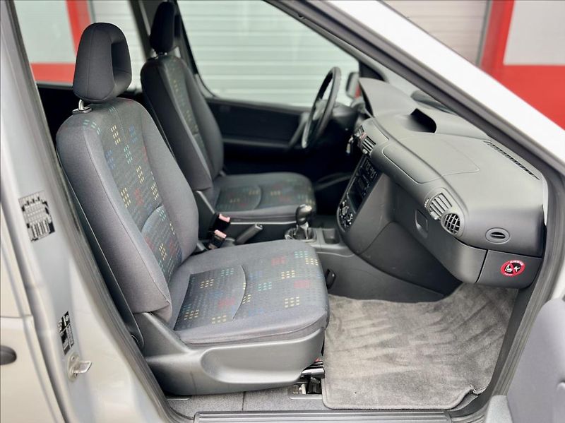 Mercedes-Benz Vaneo 170 CDi / KLIMA - fotka 22 z 35