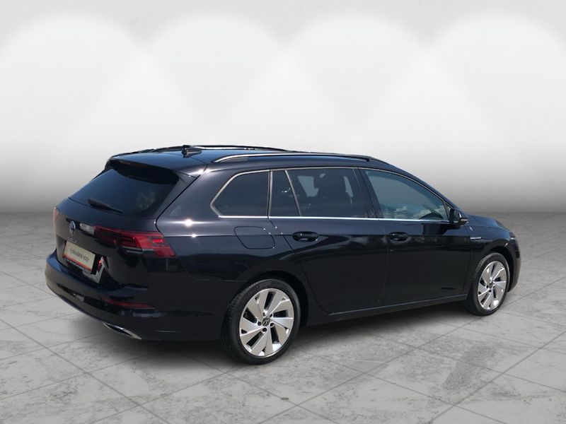 Volkswagen Golf Style 2.0 TDI 110 kW DSG Varia - fotka 2 z 28