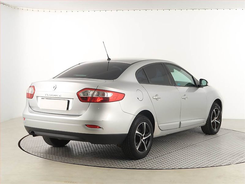 Renault Fluence (2012) 1.6 16V, Tempomat - fotka 5 z 17