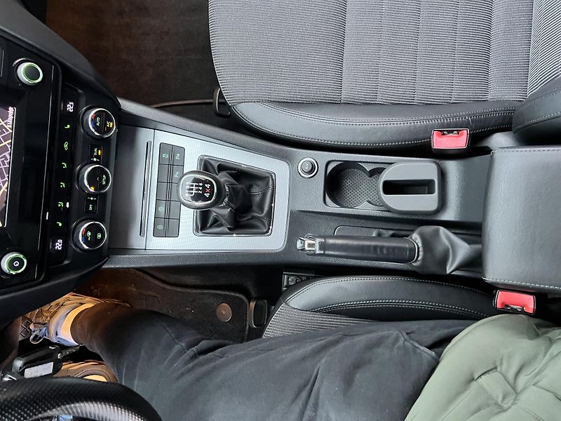 Škoda Octavia 2.0TDI 110KW,4x4,KůŽE,NAVI,XEN - fotka 38 z 45