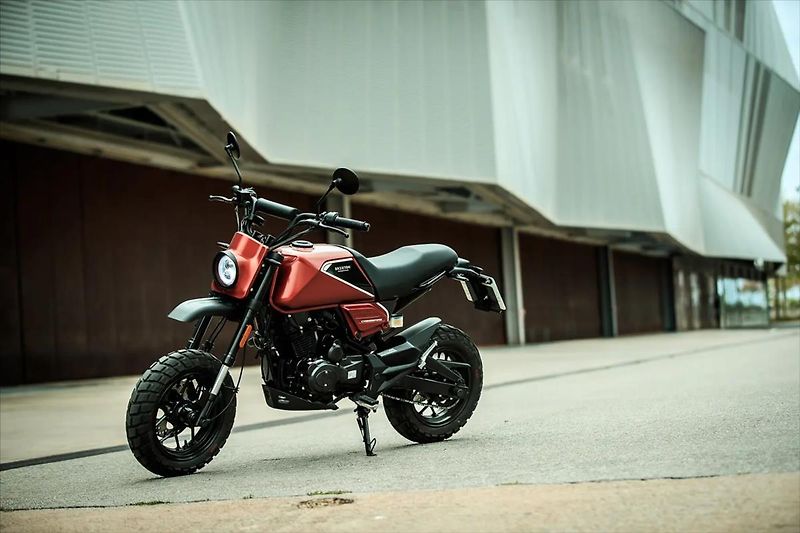 Brixton Crossfire 125 XS   0,1 - fotka 4 z 8