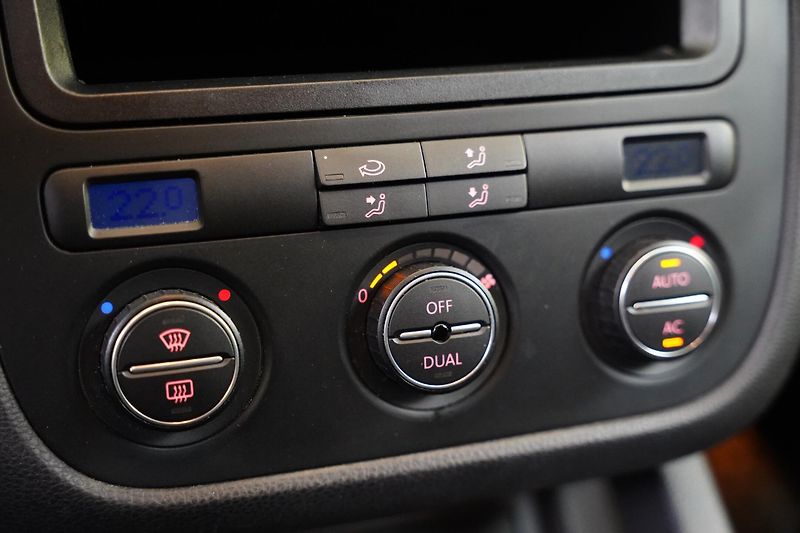 Volkswagen Golf - fotka 18 z 21