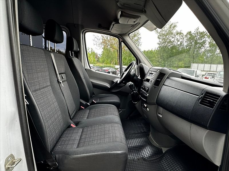 Mercedes-Benz Sprinter 2,1 516cdi 4X4 HMOTNOST 5t - fotka 8 z 34