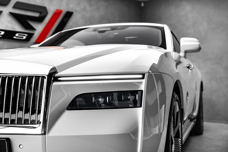 Rolls-Royce Spectre - fotka 9 z 28