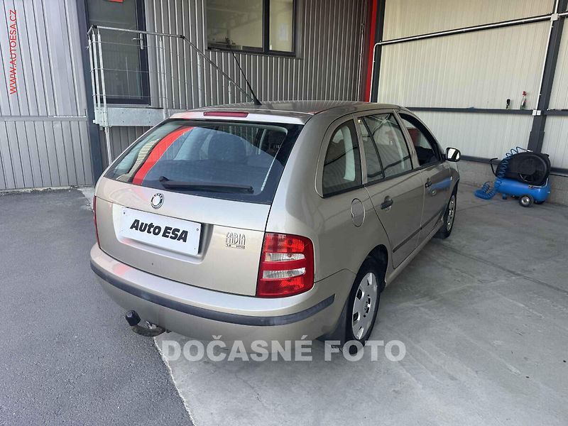 Škoda Fabia (2004) 1.2 HTP, ČR, tažné - fotka 2 z 3