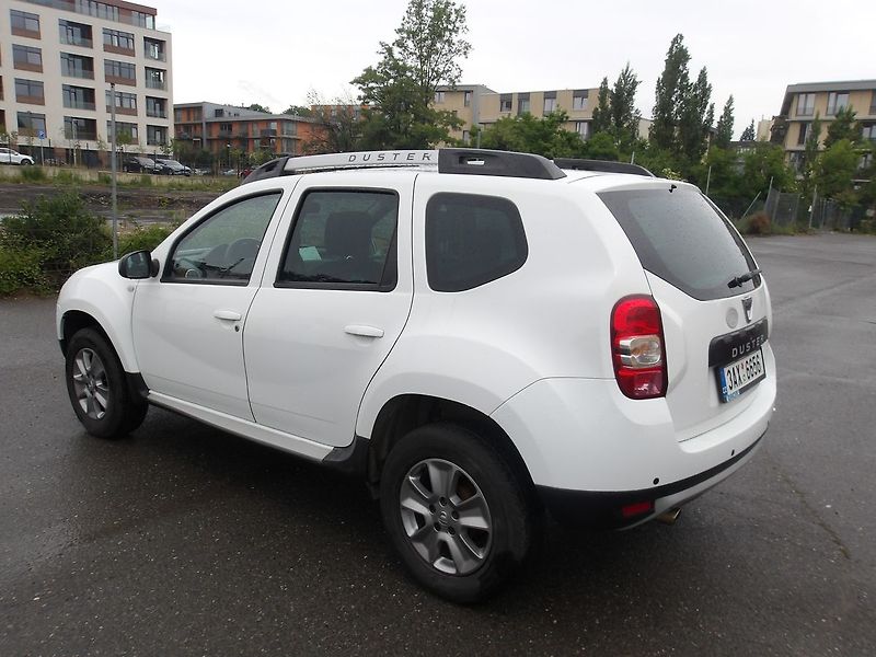 Dacia Duster 1,6i ČR ! 1.MAJITEL ! - fotka 4 z 29