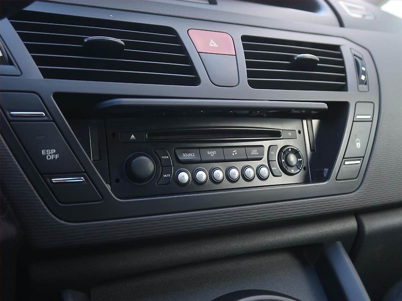 Citroën C4 Picasso (2013) 1.6 HDi, Serv.kniha, po STK - fotka 12 z 14