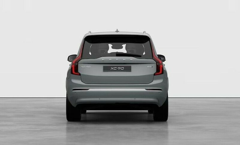 Volvo XC90 PLUS BRIGHT B5 AWD 184kW 4x4 - fotka 9 z 11