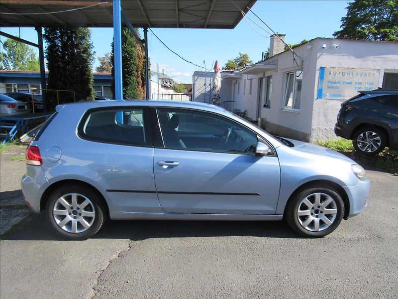 Volkswagen Golf 1,4 59kW - fotka 8 z 28