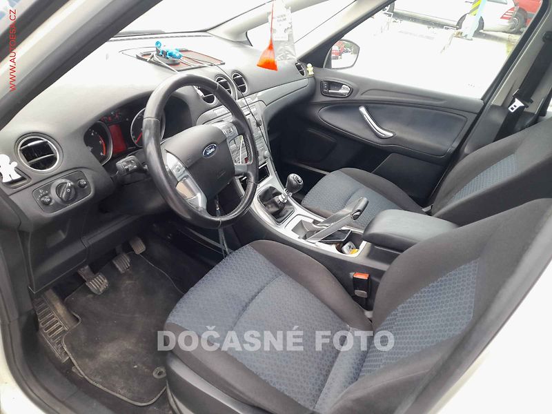 Ford S-MAX (2006) 2.0, park.asist P+Z - fotka 3 z 3