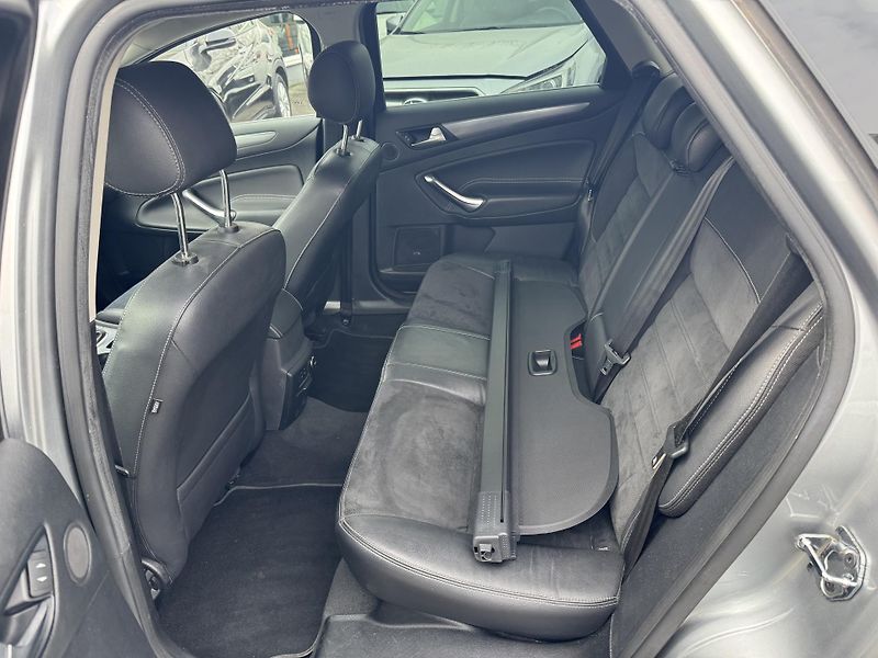 Ford Mondeo 1,6EcoBoost Titanium Plus, ČR - fotka 8 z 23