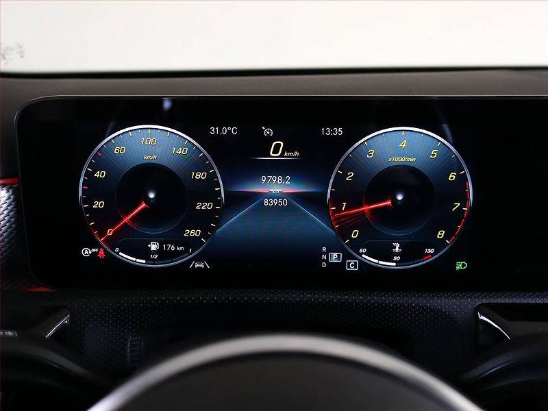 Mercedes-Benz Třídy A (2020) A 180 - fotka 9 z 22