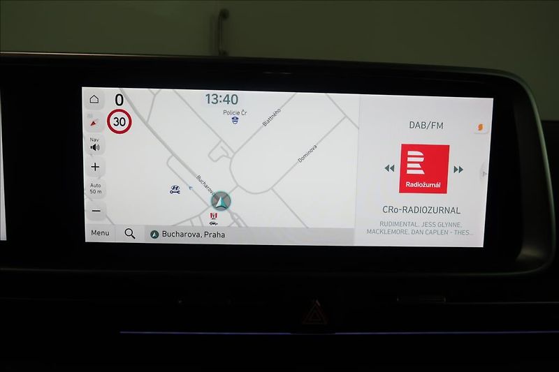 Hyundai Ioniq 6 0,0 POWER 77 kWh 239kW Style - fotka 16 z 21