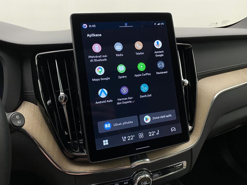 Volvo XC60 T8 AWD RECHARGE ULTRA DARK CZ - fotka 8 z 69