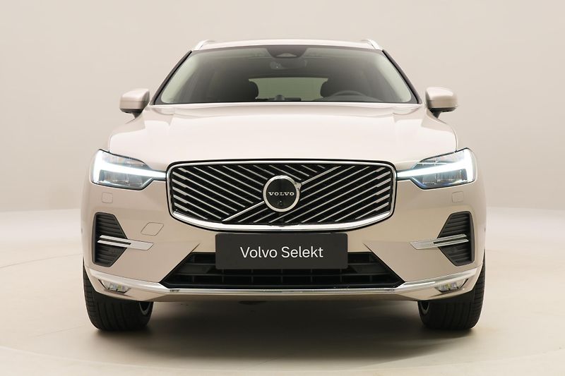 Volvo XC60 B5 AWD BRIGHT ULTRA REZERVACE - fotka 16 z 60